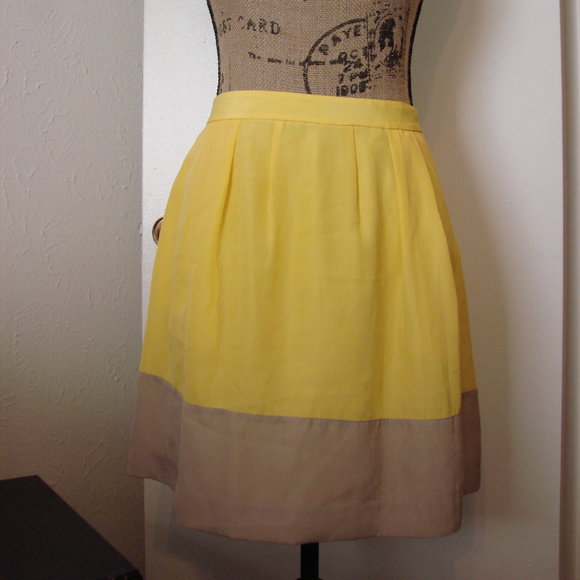 J. Crew Dresses & Skirts - J. Crew tan & yellow skirt with pockets Sz 6 671